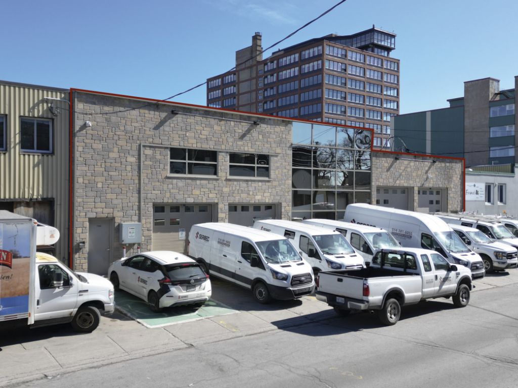 Immeuble Flex � vendre Villeray. Une polyvalence strat�gique au coeur du Quartier Industriel.