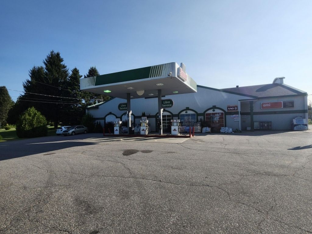 March� Ami � vendre