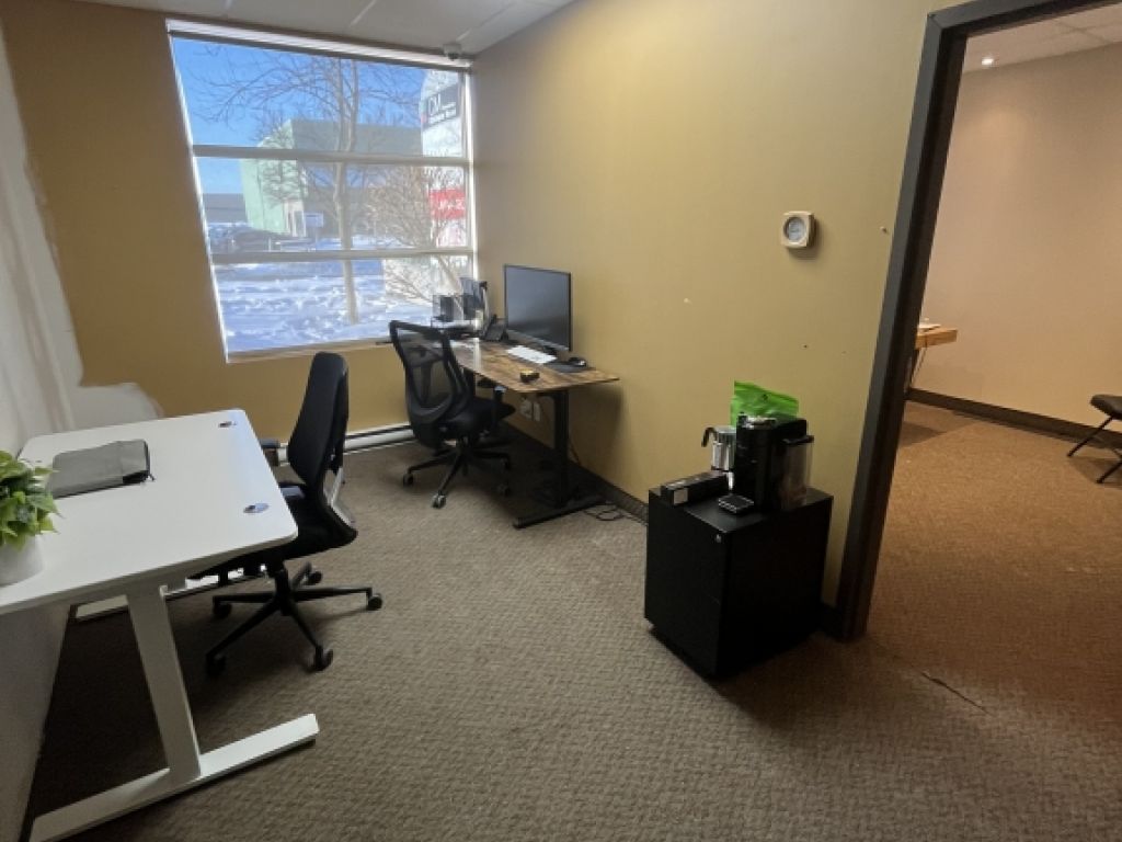 Entrep�t de 5 000 pieds carr�s � louer � Sous-location � Boucherville