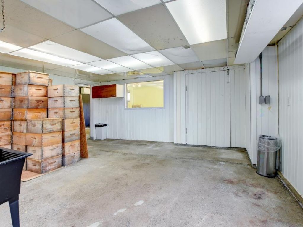 Fermette cl� en main sur 23 arpents en zone agricole