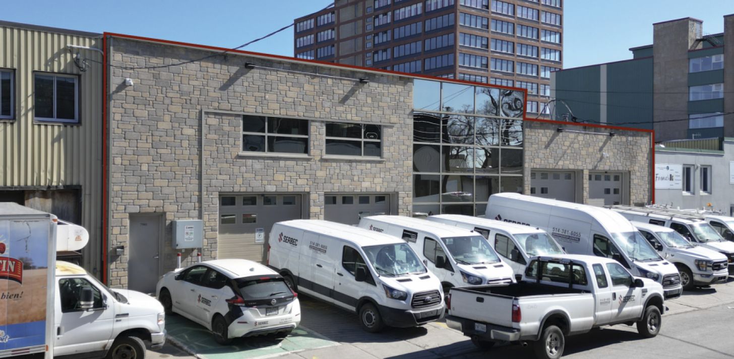 Immeuble Flex &agrave; vendre Villeray. Une polyvalence strat&eacute;gique au coeur du Quartier Industriel. - &Agrave; vendre