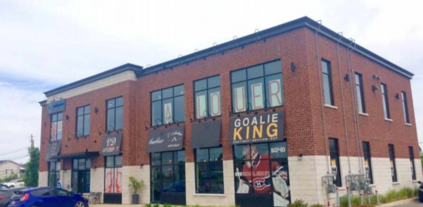 A LOUER LOCAL COMMERCIAL 846 Pi2  | Ste-Catherine |  - &Agrave; louer