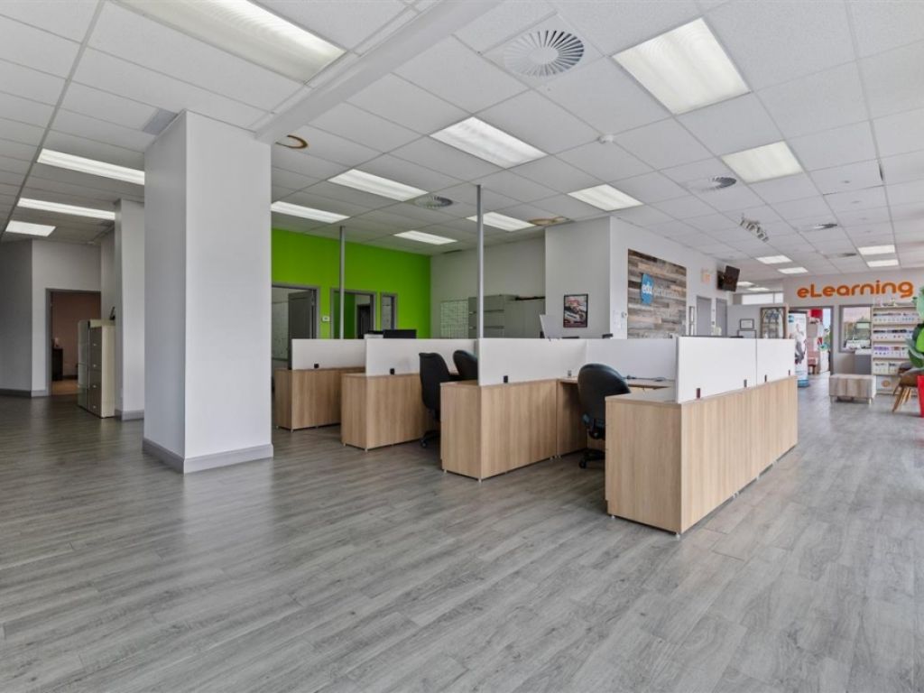 Espace bureau � louer - 3185 Mt�e St-Hubert