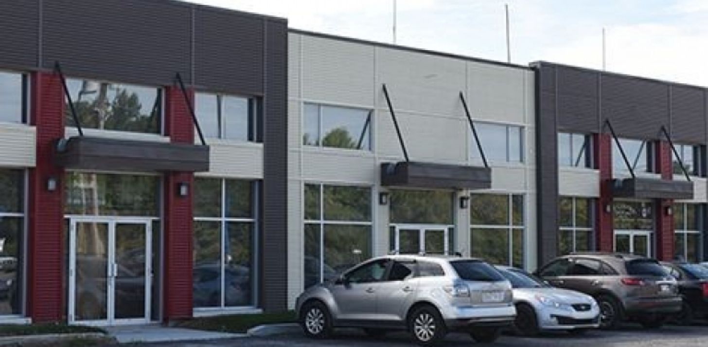 St-Jean-sur-Richelieu Local ind. et entreposage ext. Route 104 - &Agrave; louer