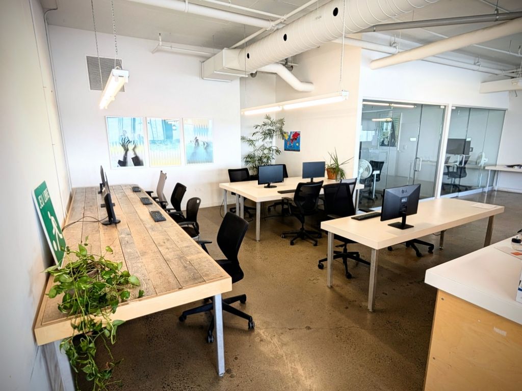 Espace de travail � partager * Disponible d�s maintenant 