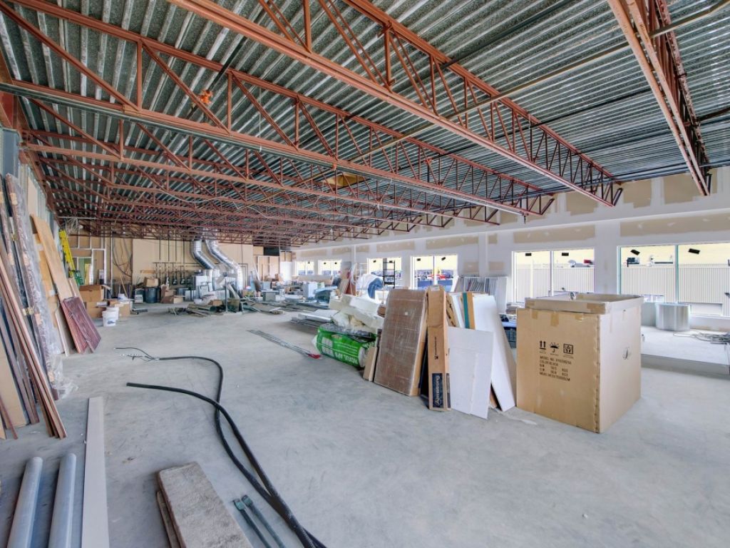 Locaux commerciaux / Bureaux NEUFS ou EXISTANTS � louer au 200 rue Commerciale, Donnacona.