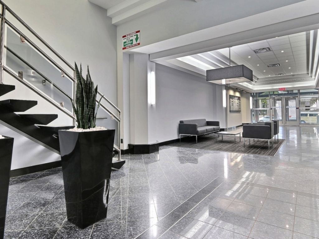 Place Royale - Espace commercial prestigieux � louer