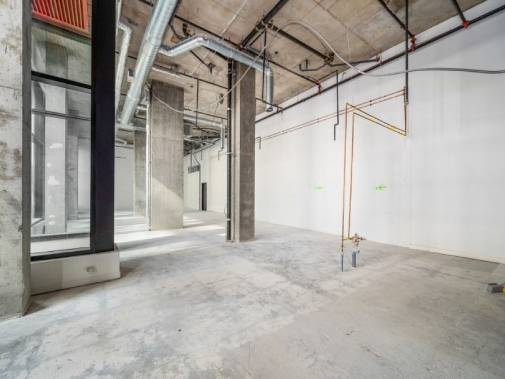 Espace commercial de coin � louer Quartier des spectacles