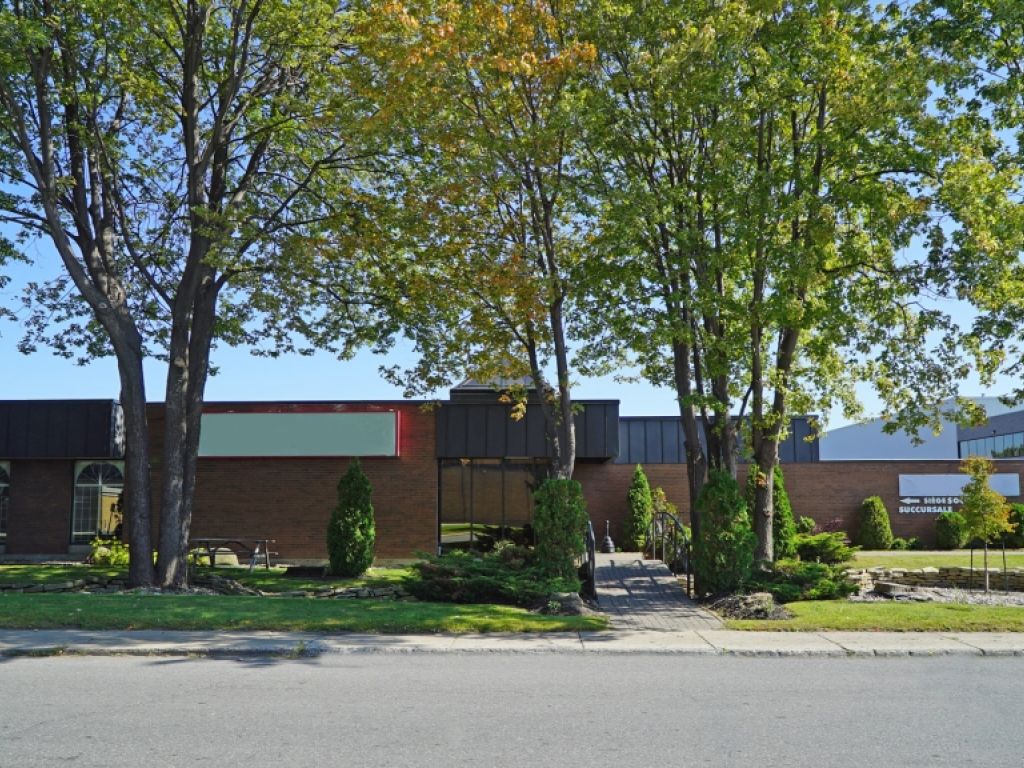 Grand espace industriel � louer