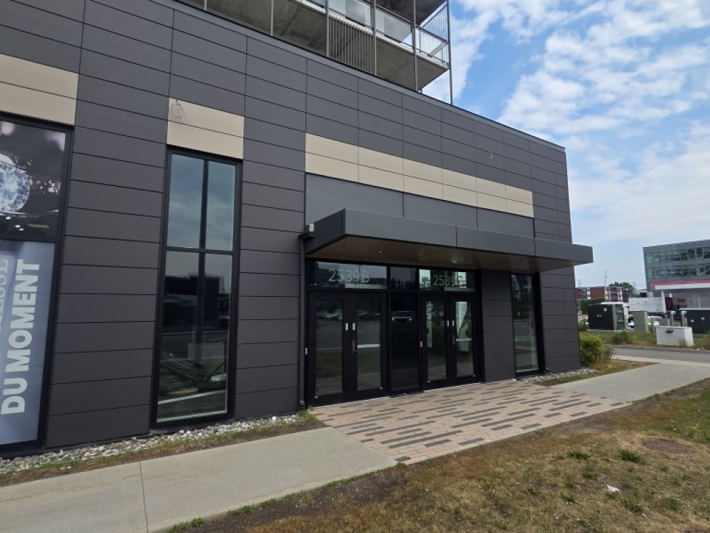 Local commercial � louer � Beauport � 2539, boulevard Sainte-Anne, local 2539 B