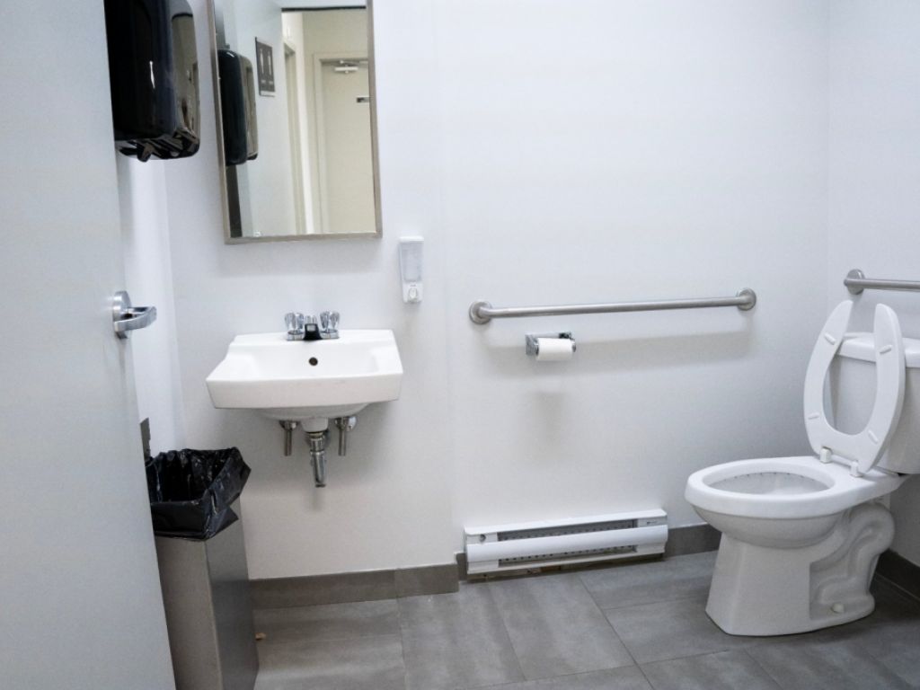 Bureau, showroom et entrep�t