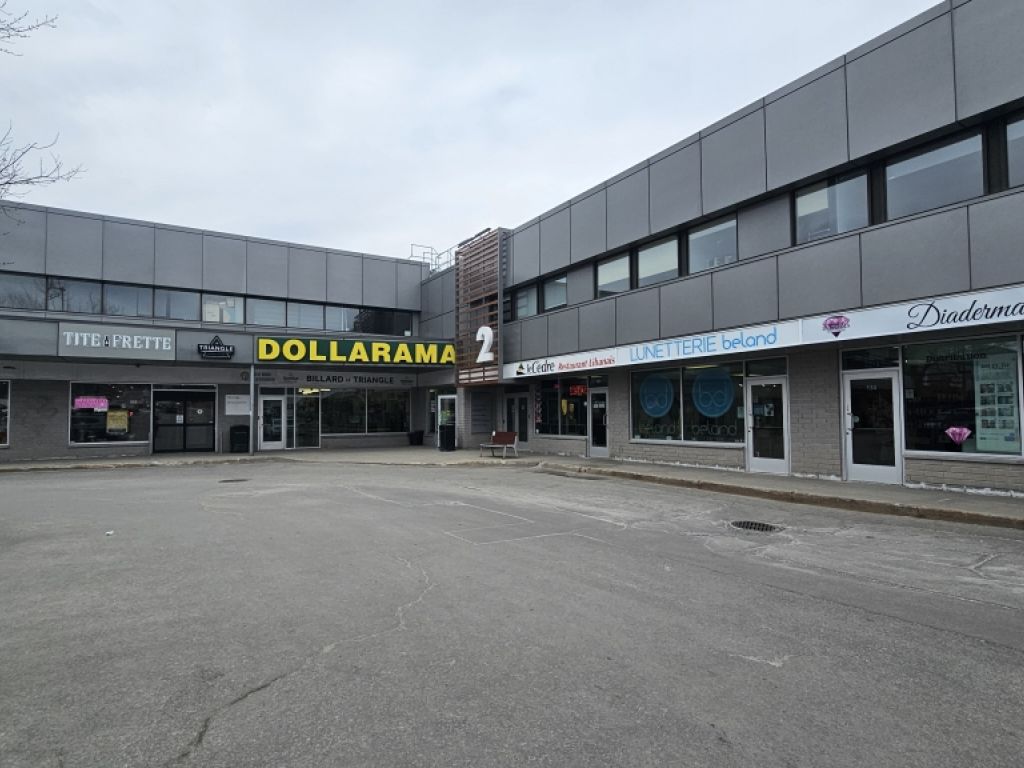 SAINTE-FOY - PLAZA LAVAL 