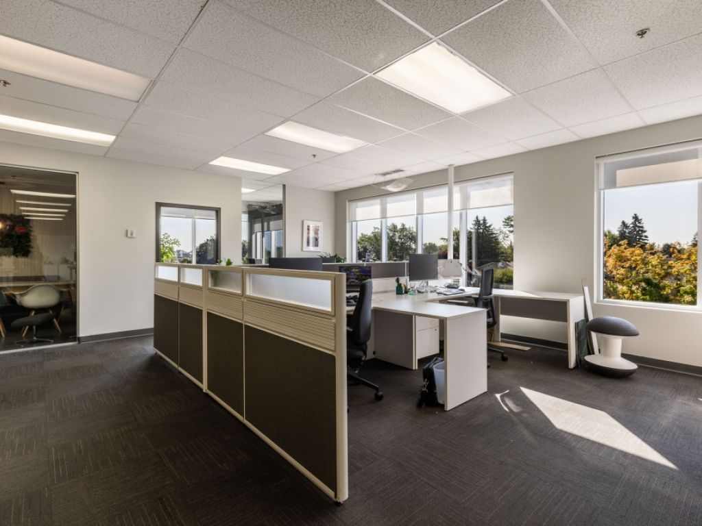 Bureau professionnel tr�s lumineux