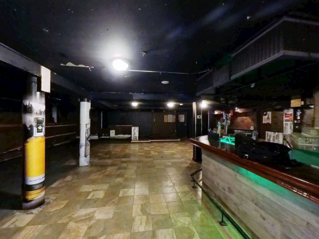 LOCAL COMMERCIAL QUARTIER MONTCALM