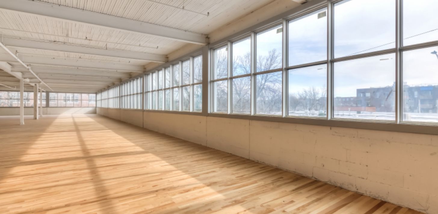 CLE EN MAIN Espaces bureaux commerciaux renov&eacute;s &agrave; louer-HOMA - Disponible 