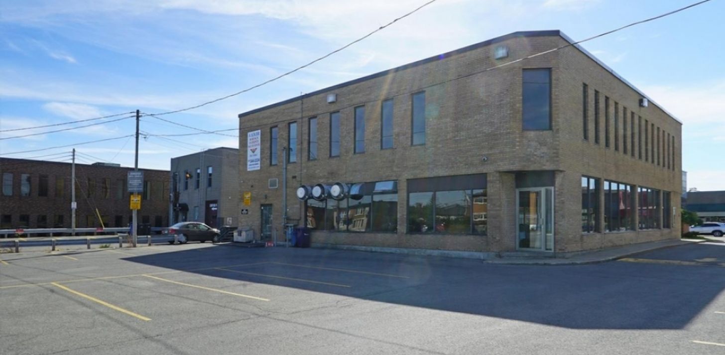 220 boulevard Cur&eacute;-Labelle, bureau 200 - &Agrave; louer