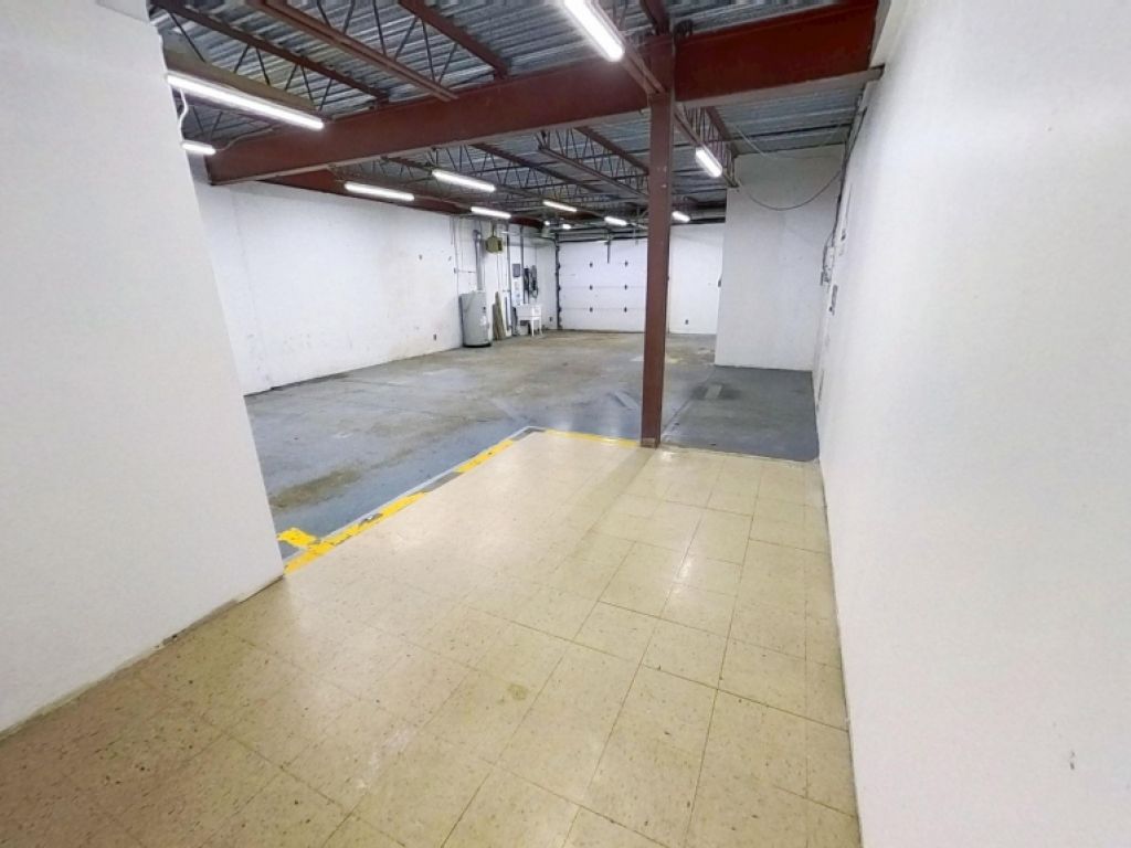 Espace industriel � Les Rivi�res