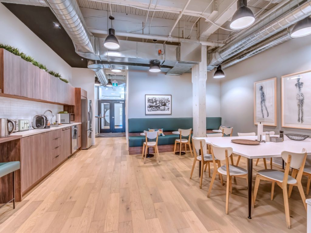 Espaces bureaux et industriels � louer-District Beaumont-6833 De L'�p�e