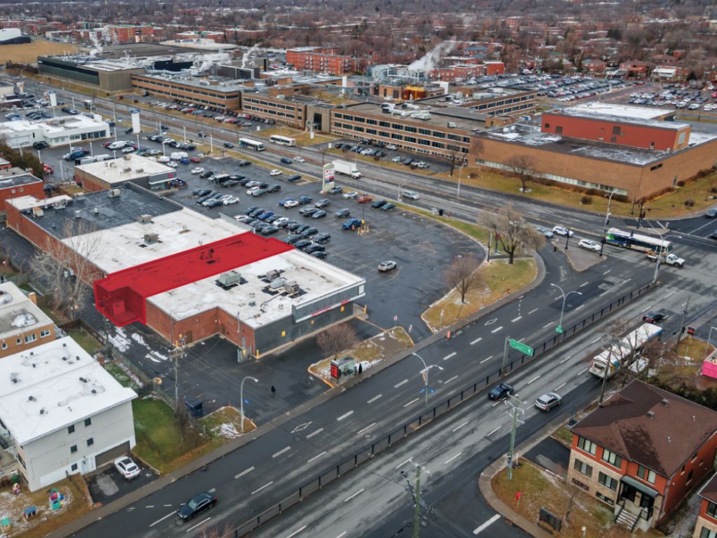 Local commercial � Ville Saint-Laurent