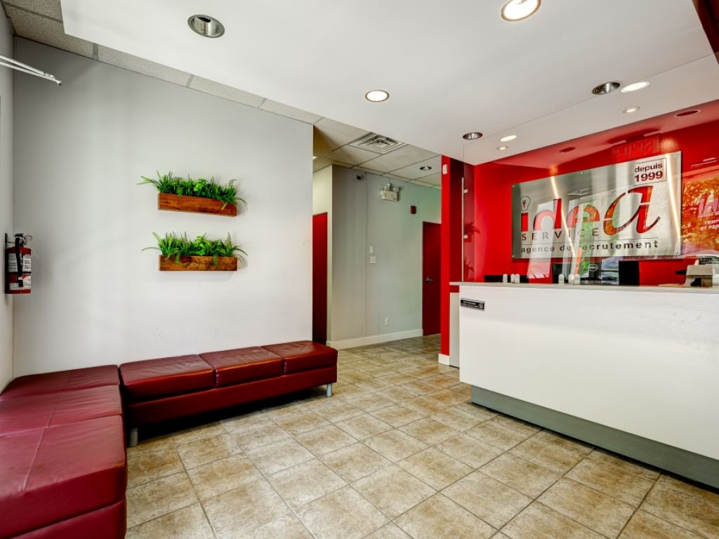 BUREAU � LOUER, 1568 PI.CA. FACE AU M�TRO DU COLL�GE