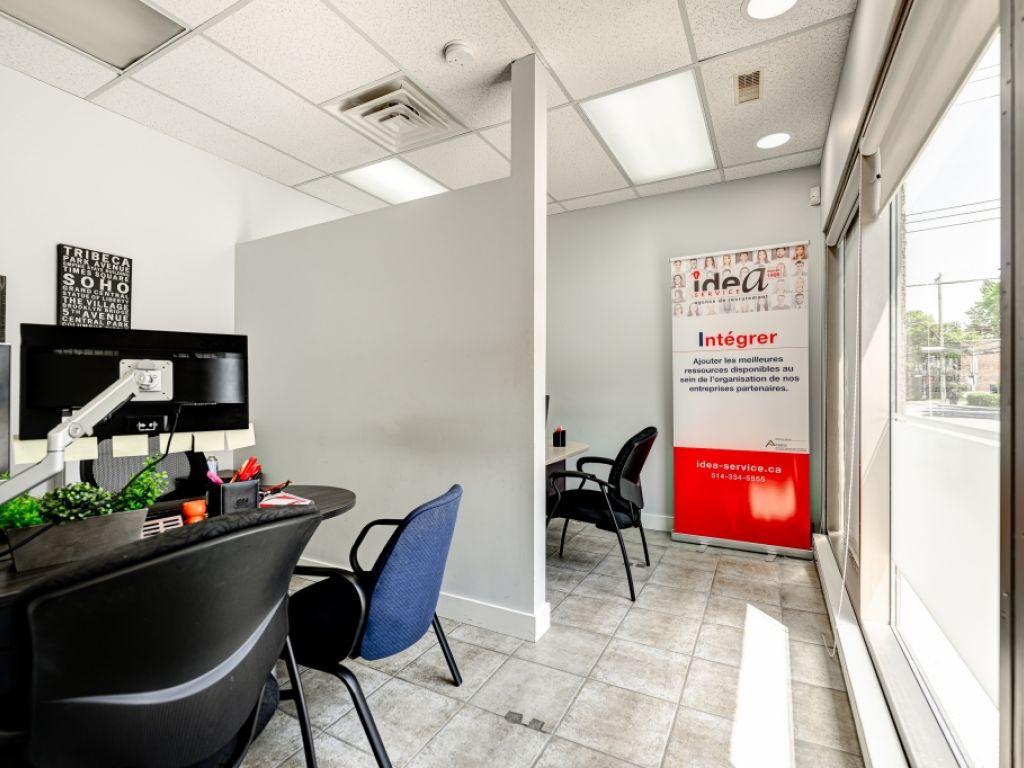 BUREAU � LOUER, 1568 PI.CA. FACE AU M�TRO DU COLL�GE