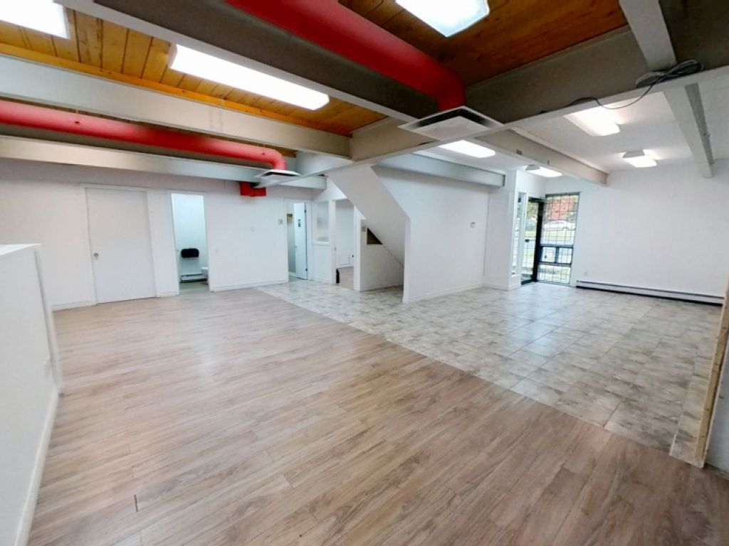 Local industriel/commercial � Parc Colbert - 2366-190 Galvani