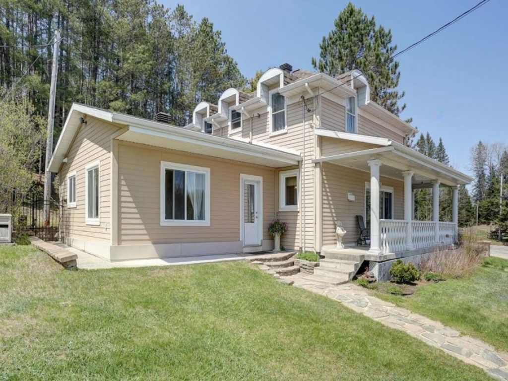 Maison, Entrep�t, Garage, Grange, Rivi�re-Rouge