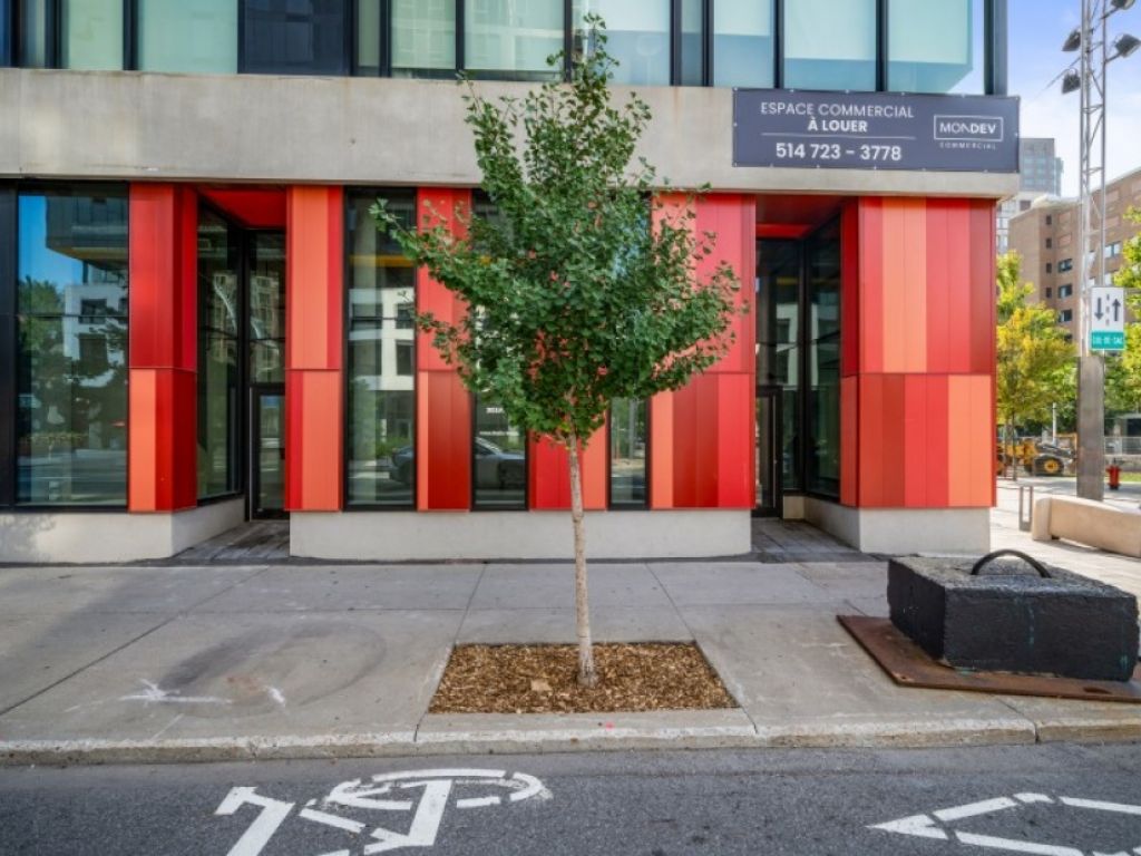 Espace commercial de coin � louer Quartier des spectacles