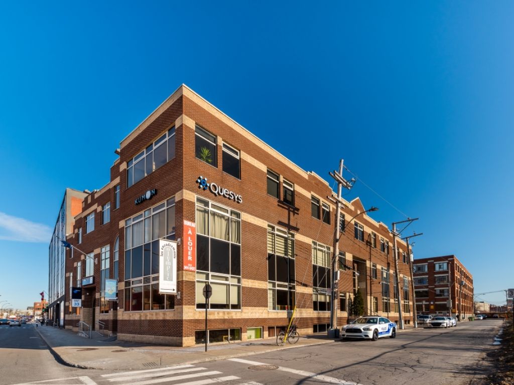 Espaces bureaux de style loft � louer-District Beaumont-6855 de l'�p�e