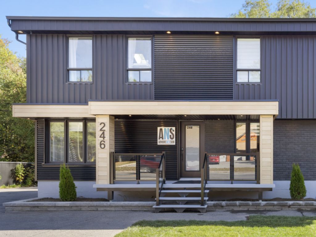 ESPACE SEMI-COMMERCIAL � VENDRE