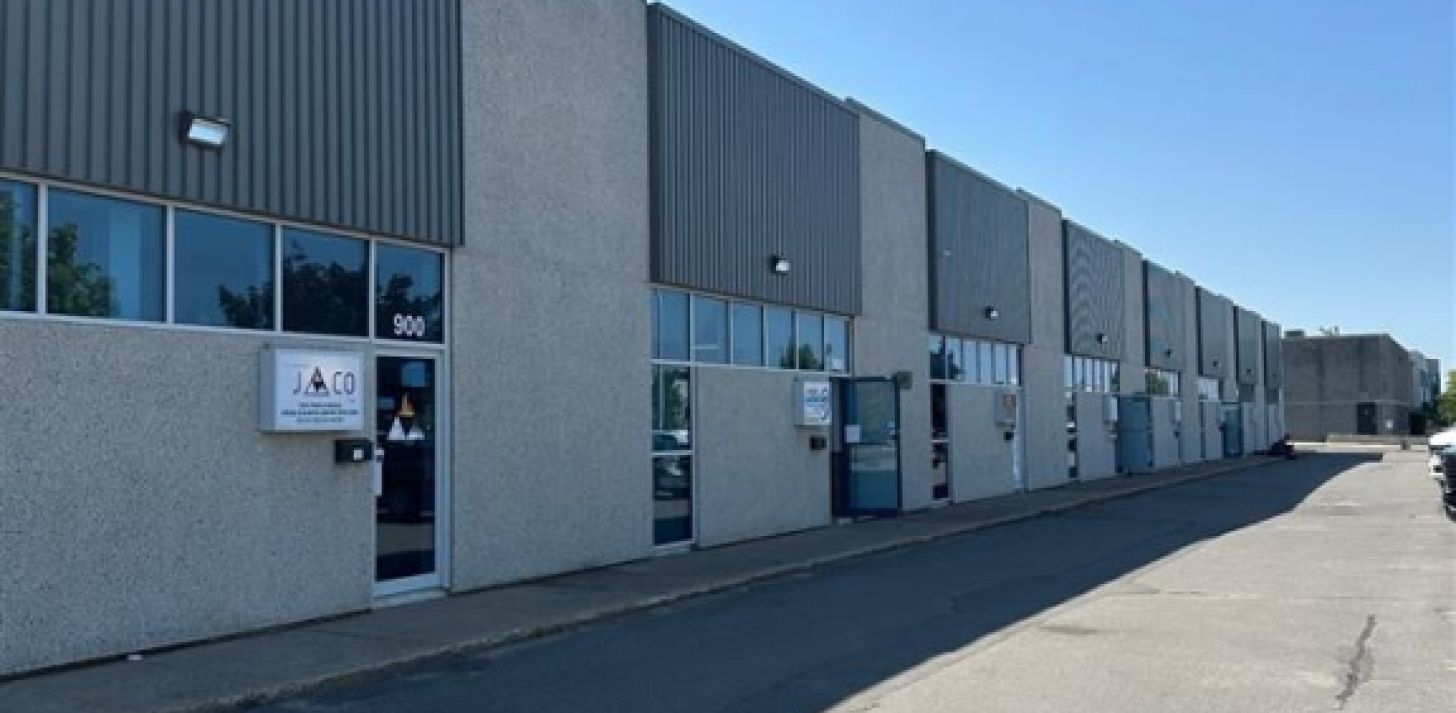 Espace industriel &agrave; louer - 900 Rue Michelin - &Agrave; louer