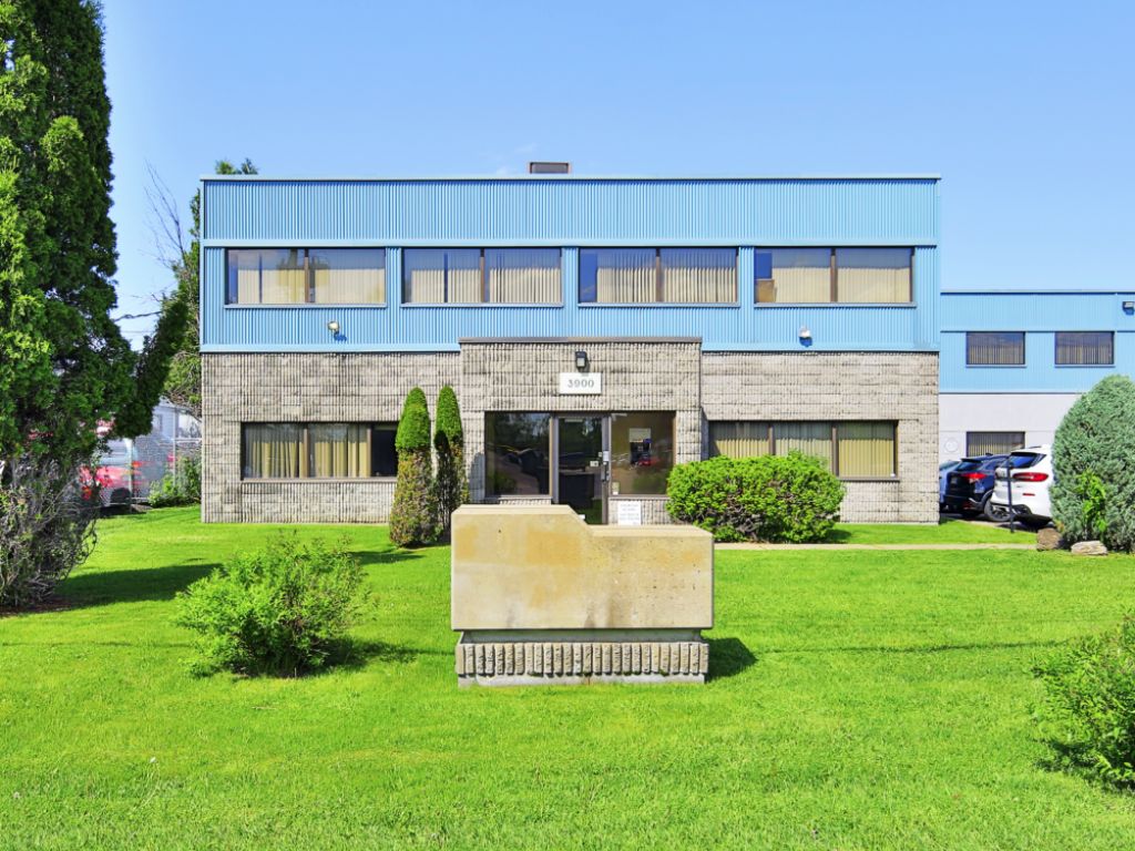 Immeuble industriel / bureaux � vendre