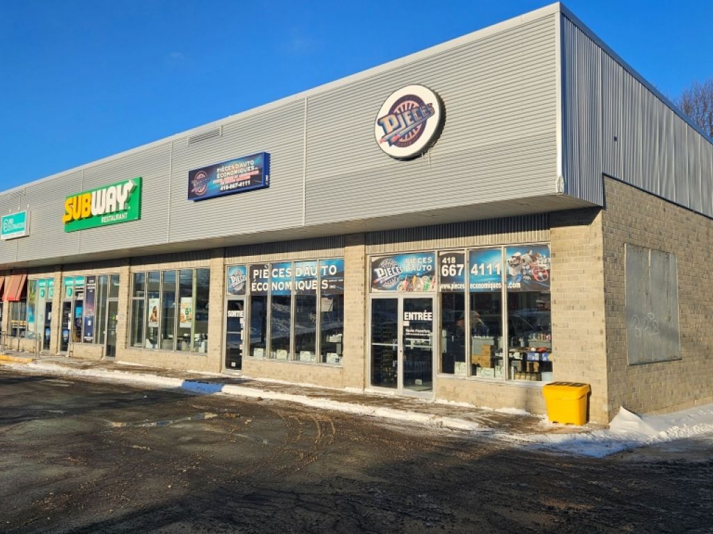 LOCAL COMMERCIALE 1700PC - RUE SEIGNEURIALE BEAUPORT