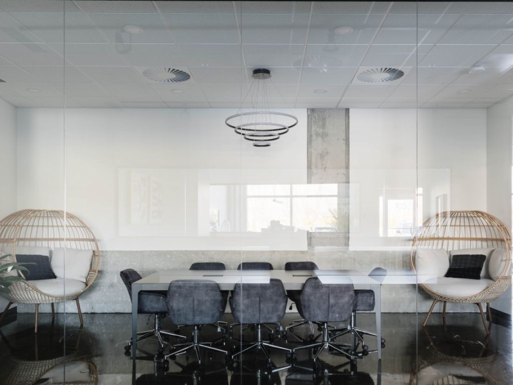 Salle de r�union / conf�rence � louer � la journ�e ou � l'heure