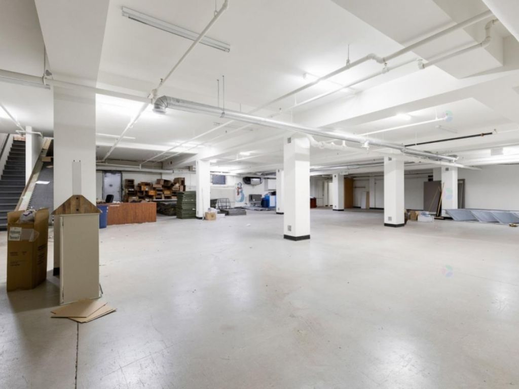 Local 8600 pc Coin Duluth / St-Laurent Montr�al Plateau