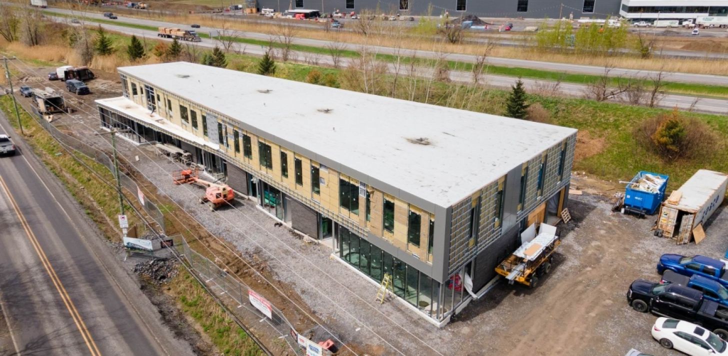 Espace Industriel et Commercial de Premier Choix &agrave; Louer - &Agrave; louer