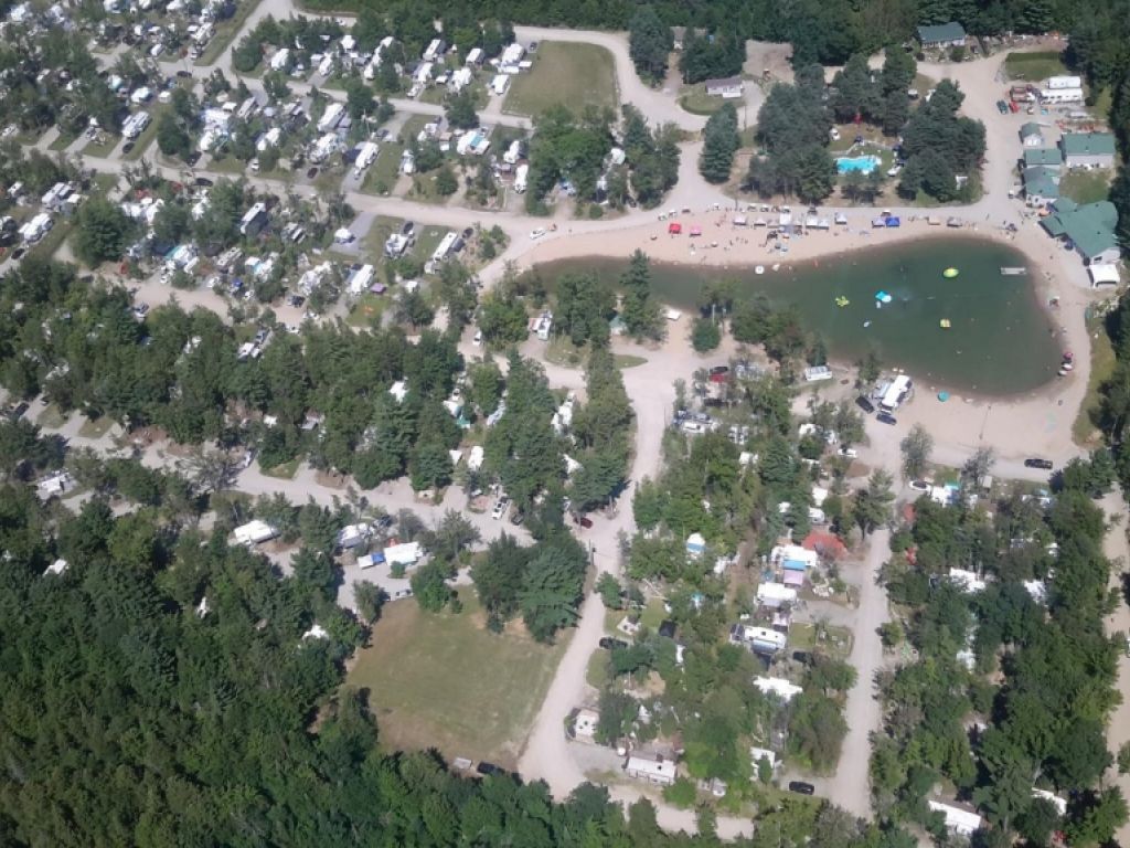 Camping 4 �toiles � vendre au coeur de Lanaudi�re