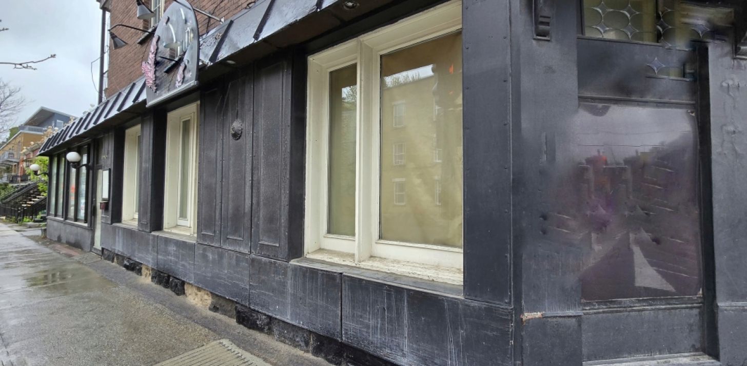 Local commercial de coin &agrave; louer &agrave; Montr&eacute;al, Ville-Marie | 2 084 pi&sup2; - &Agrave; louer