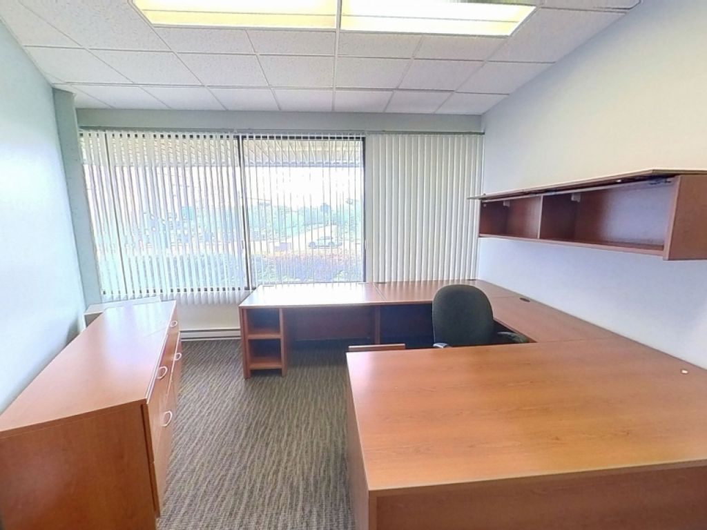 Bureau � louer � Sainte-Foy � Place Iberville II, 1175 avenue Lavigerie, local 040