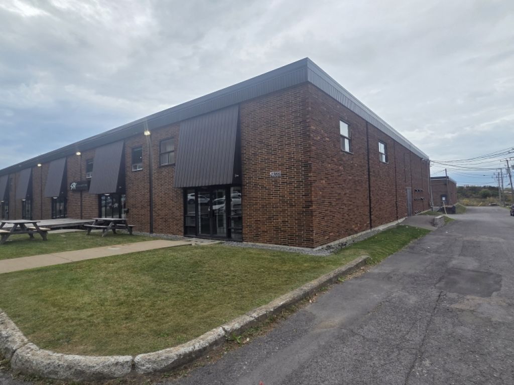 Local industriel/commercial � Parc Colbert - 2366-190 Galvani