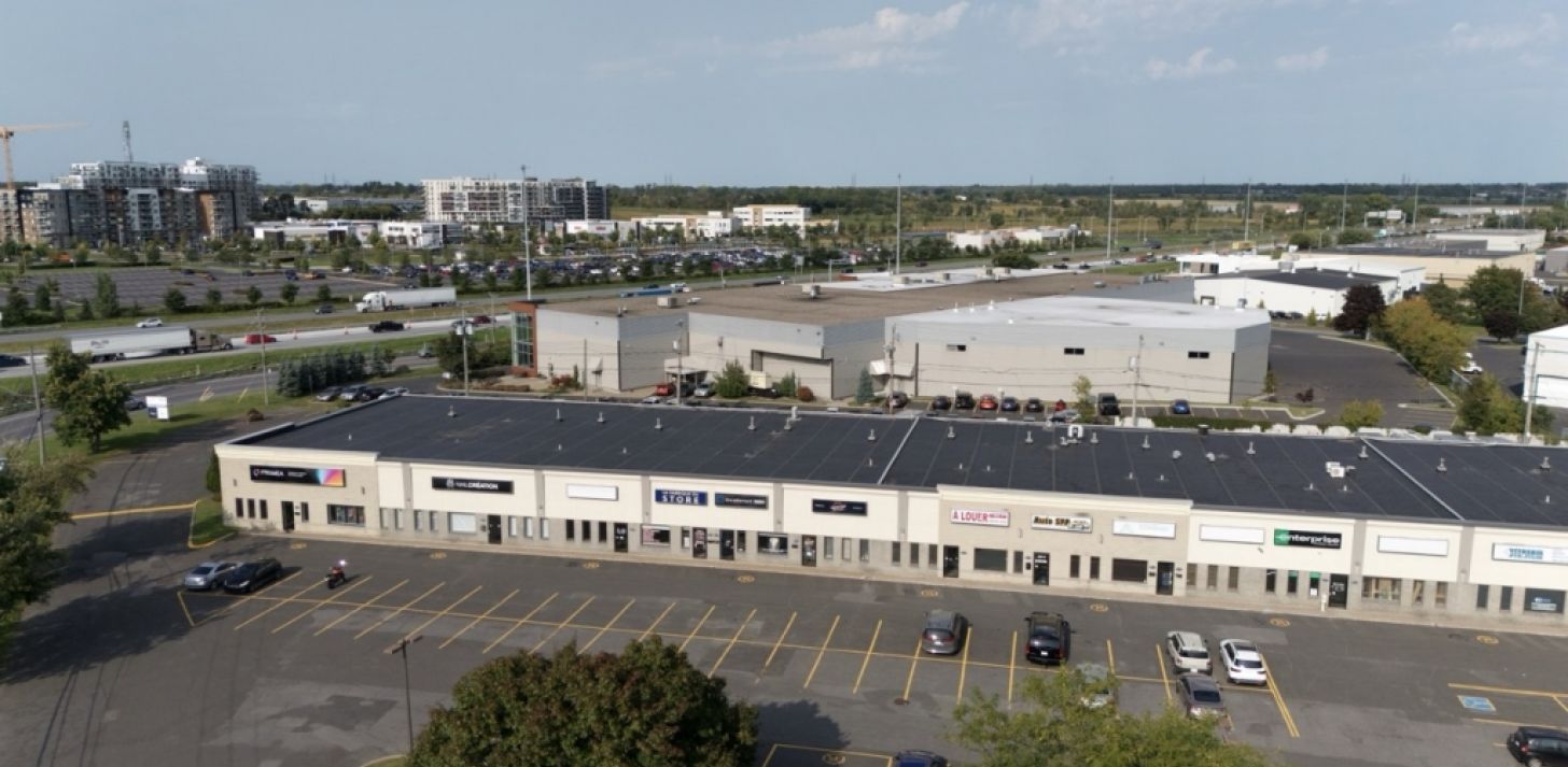 Local commercial &agrave; louer (Vente aux d&eacute;tails, shop de construction, entreposage, industriel l&eacute;ger) - &Agrave; louer