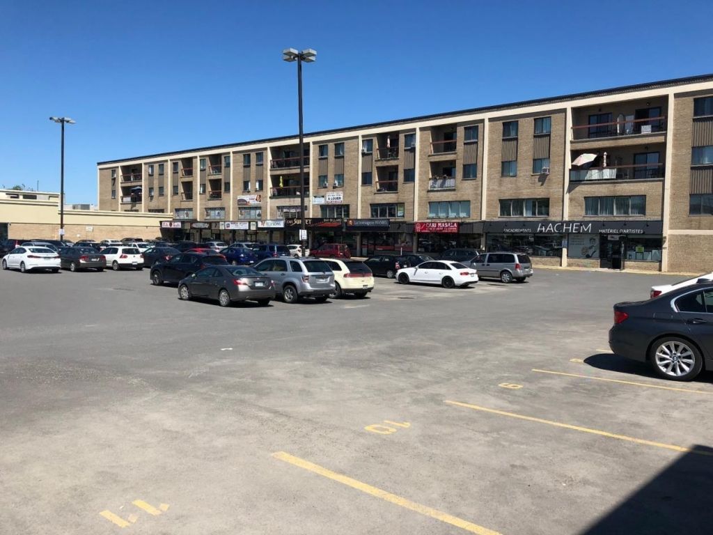 Large office space on 2nd floor 2,900 sqft Montreal Mercier