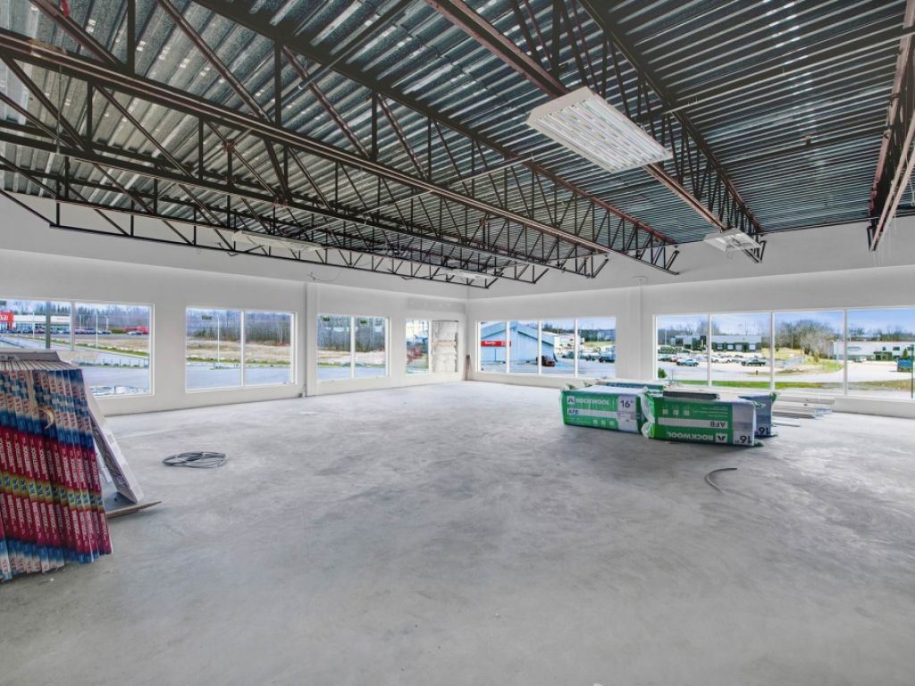 Locaux commerciaux / Bureaux NEUFS ou EXISTANTS � louer au 200 rue Commerciale, Donnacona.