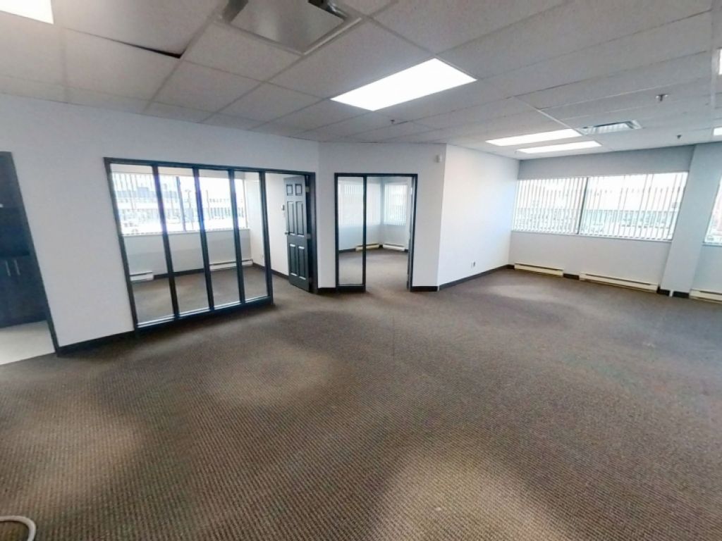 Bureau � louer � Lebourgneuf � Carrefour de la Capitale II, 670, rue Bouvier, local 200