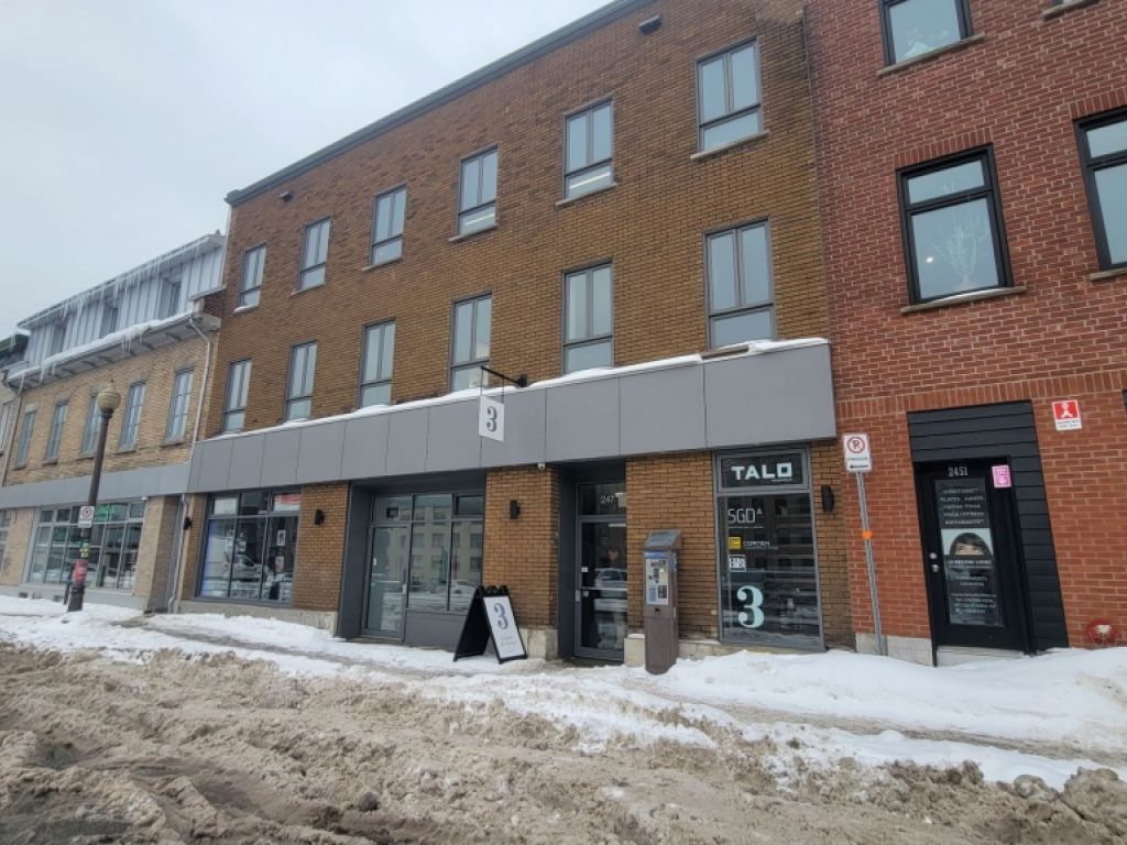 Opportunit� commerciale � louer � Centre-Ville - 700pc