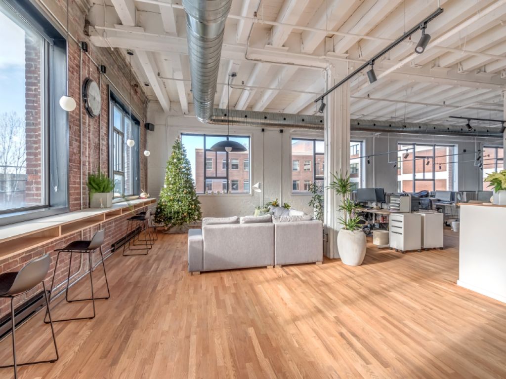 Espaces bureaux et industriels � louer-District Beaumont-6833 De L'�p�e