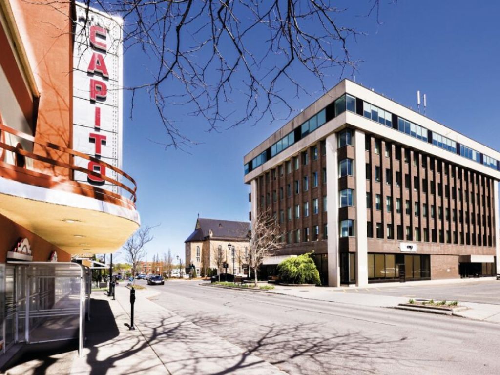 Espaces commerciaux et bureaux � louer