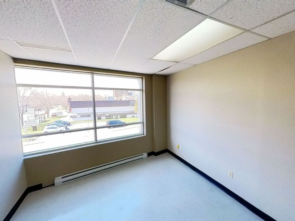 BUREAUX SECTEUR MAIZERET - CENTRE MAILLOUX - 2 100 pc