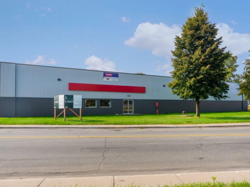 285, St-Laurent, local 140 et 160