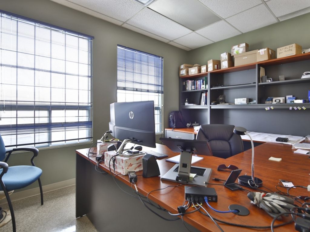 UNIT� INDUSTRIELLE � LOUER